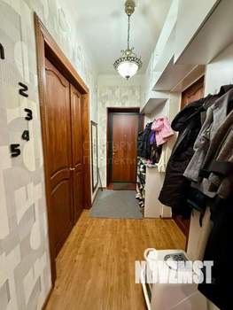 3-к квартира, вторичка, 70м2, 3/3 этаж