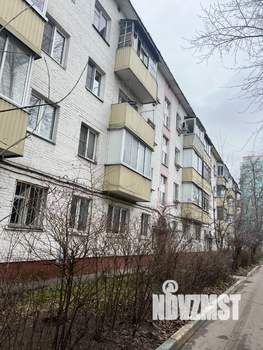 2-к квартира, вторичка, 40м2, 1/4 этаж