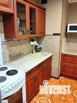 2-к квартира, вторичка, 61м2, 1/17 этаж