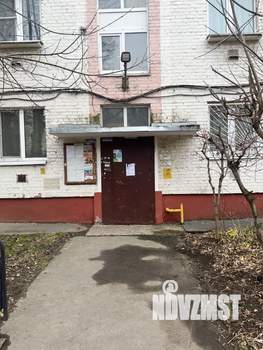 2-к квартира, вторичка, 40м2, 1/4 этаж