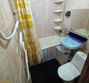 2-к квартира, вторичка, 43м2, 1/5 этаж