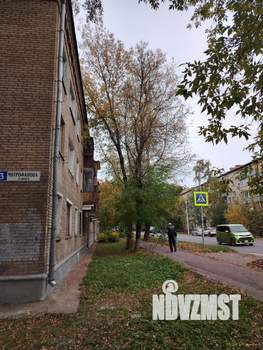 2-к квартира, вторичка, 42м2, 1/3 этаж