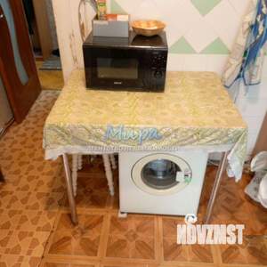 2-к квартира, вторичка, 42м2, 1/9 этаж