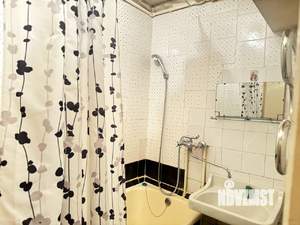 2-к квартира, вторичка, 43м2, 9/9 этаж