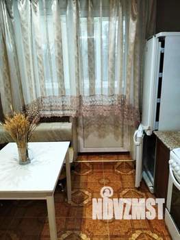 2-к квартира, вторичка, 61м2, 1/17 этаж