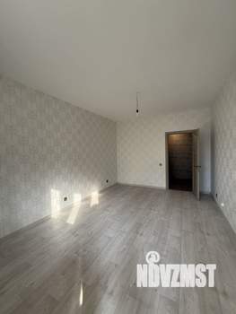 2-к квартира, вторичка, 61м2, 9/17 этаж