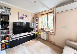 2-к квартира, вторичка, 43м2, 1/5 этаж