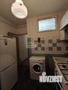 2-к квартира, вторичка, 40м2, 5/5 этаж