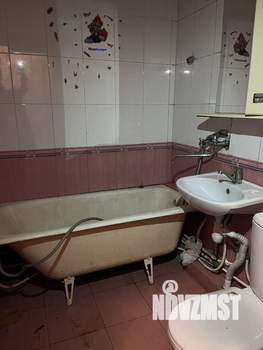 2-к квартира, вторичка, 42м2, 1/5 этаж