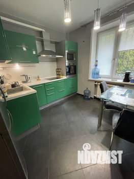 2-к квартира, вторичка, 66м2, 1/17 этаж